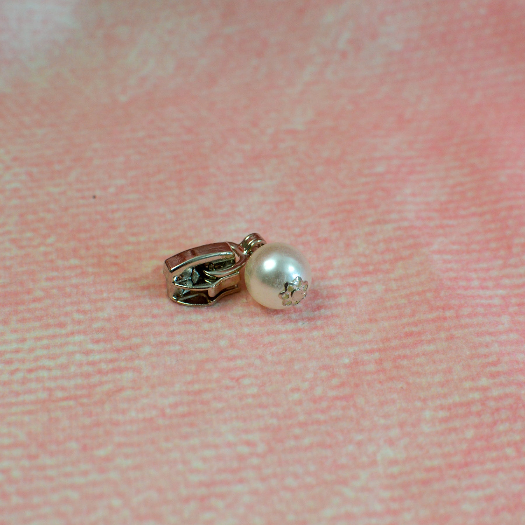 Zipper/Schieber für Endlosreißverschluss Perle rund dekorativ Stück poshpinks