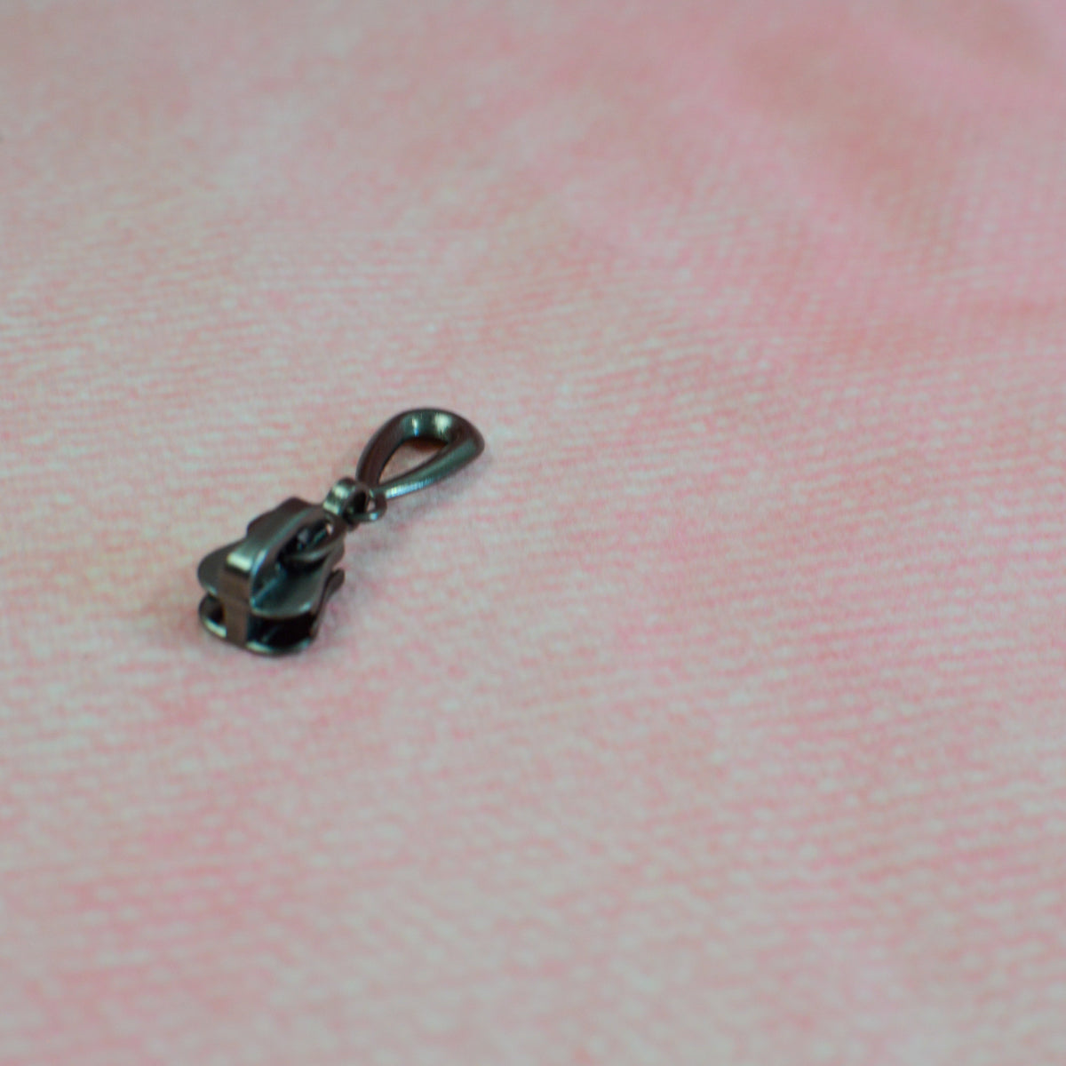 Zipper/Schieber für Endlosreißverschluss Tropfen schwarz metallic Stück poshpinks