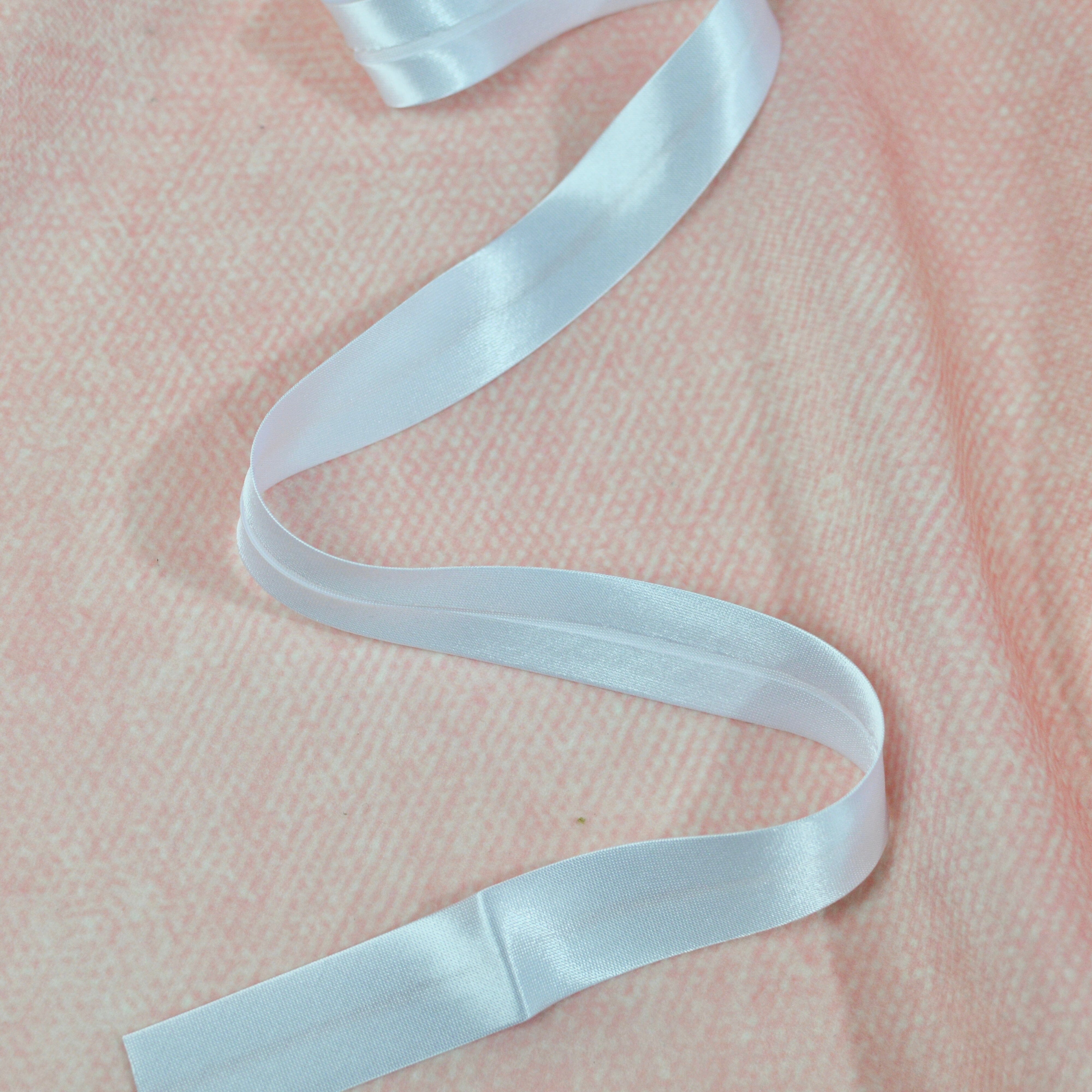 Satin Einfassband / Schrägband 20mm weiß Fabric poshpinks