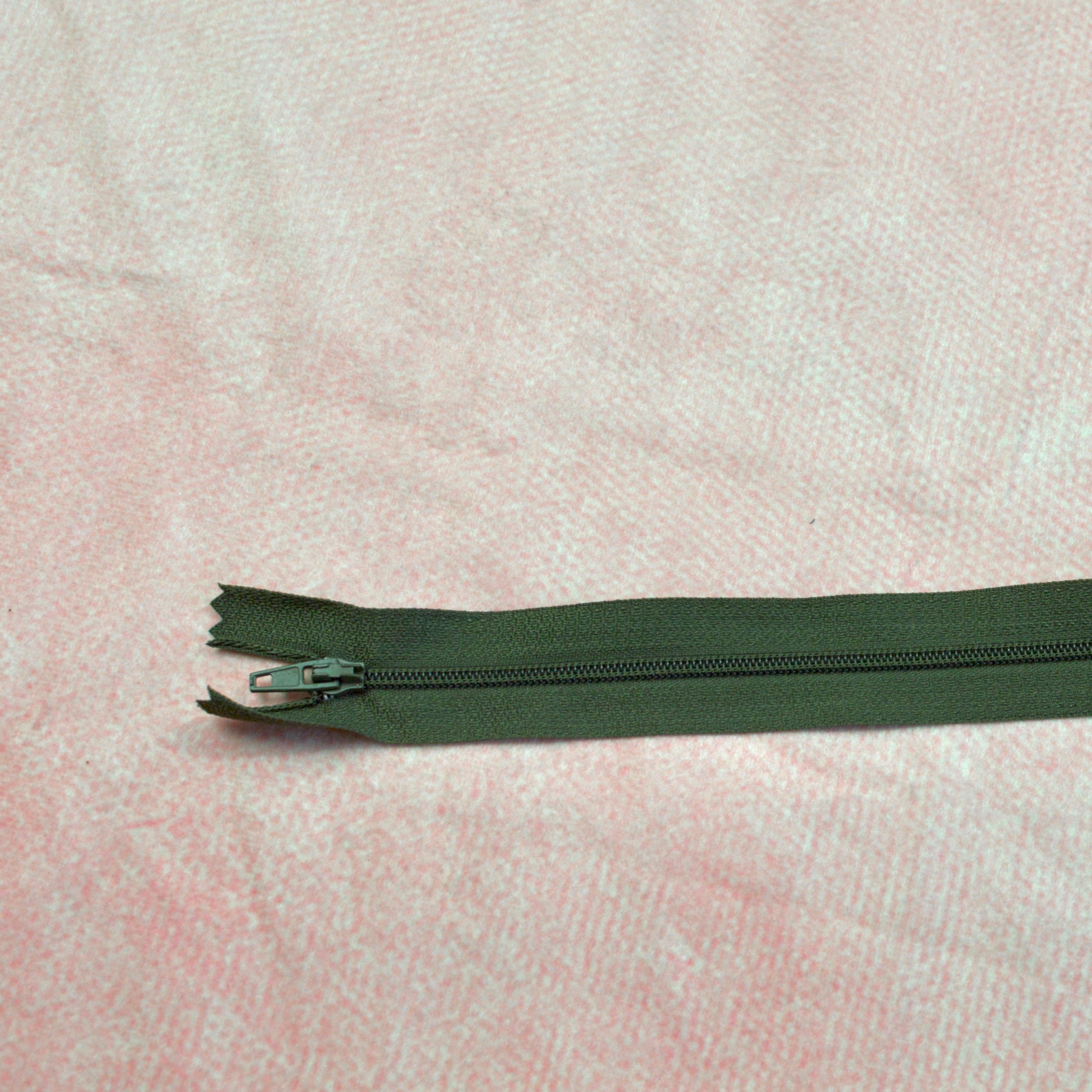 Reißverschluss 20 cm oliv nicht teilbar Stück poshpinks