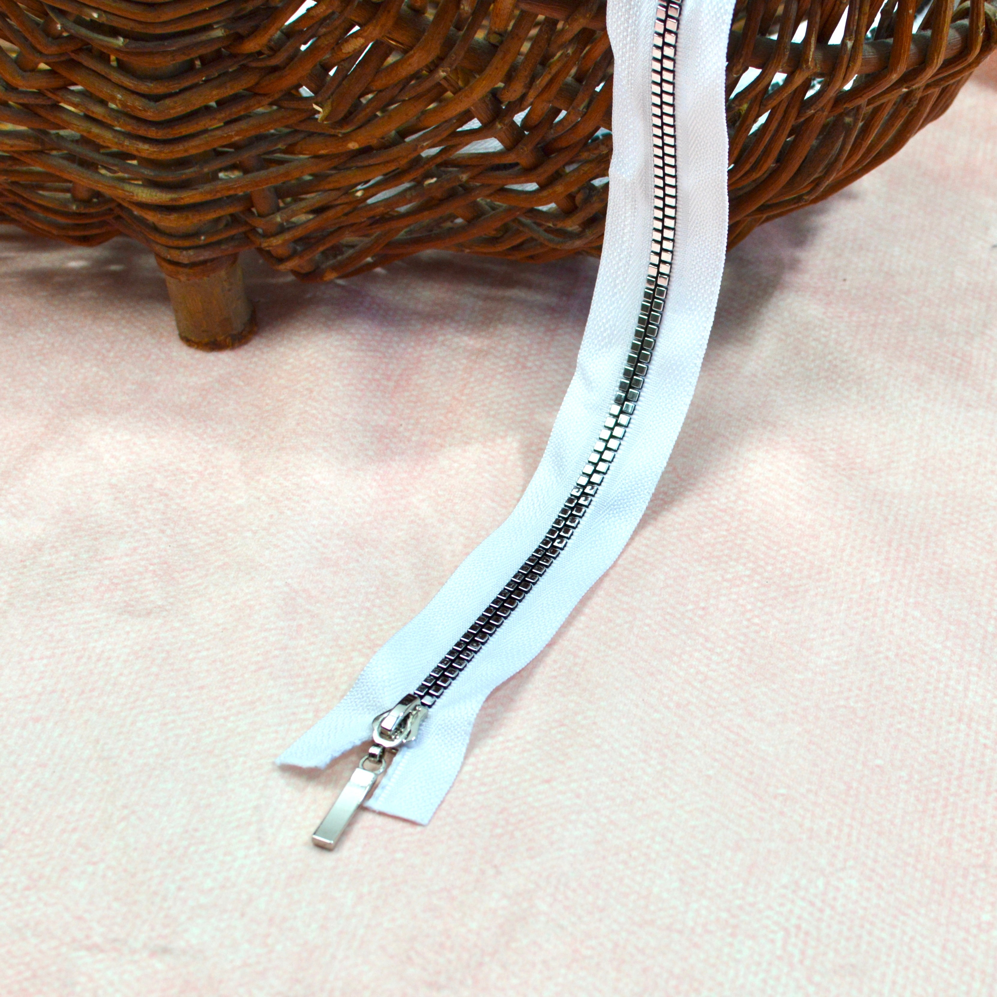 Jacken Reißverschluss 80 cm weiß silber Vierkantzähne Stück poshpinks