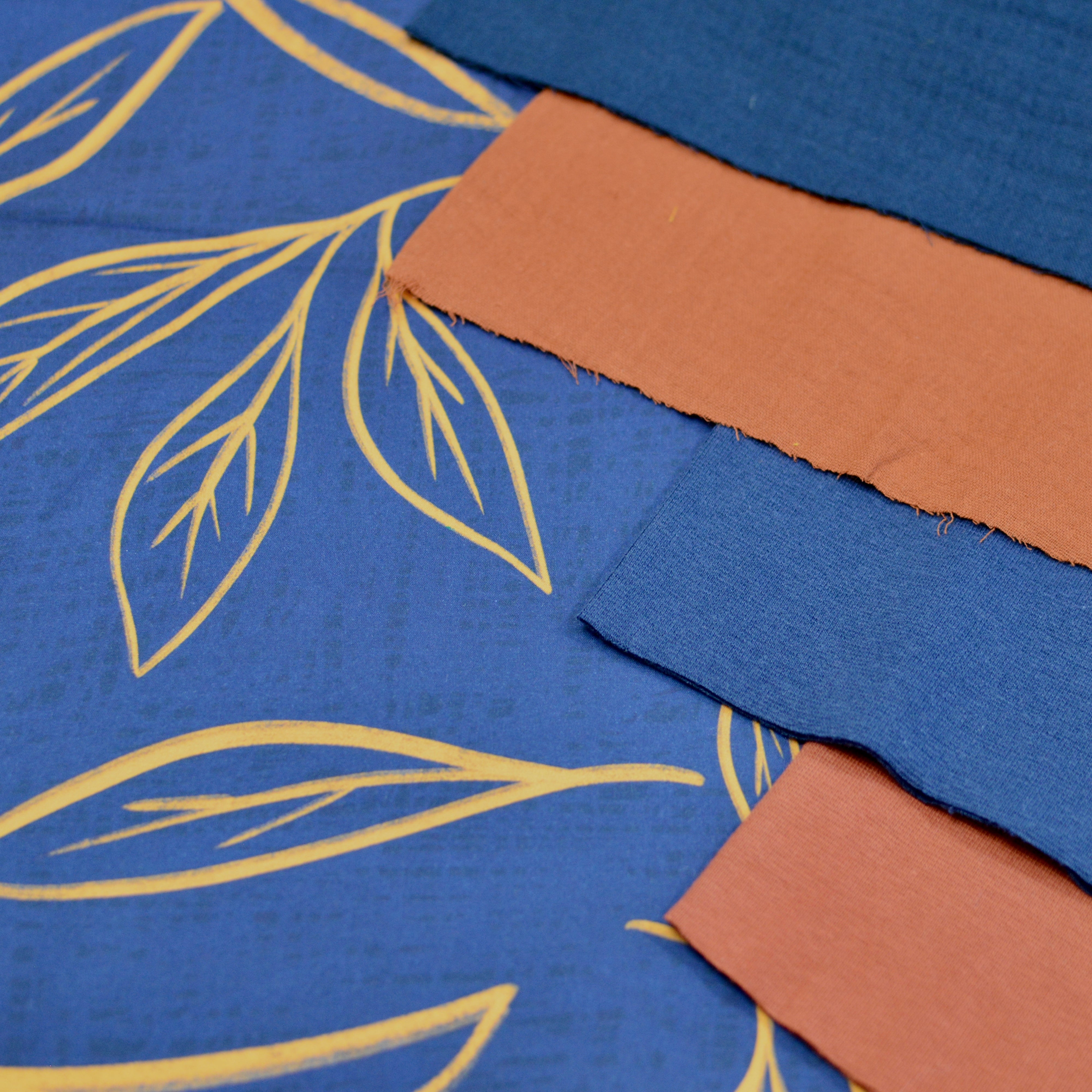 Softshell Brushed - Azul - Dark Sapphire Fabric poshpinks
